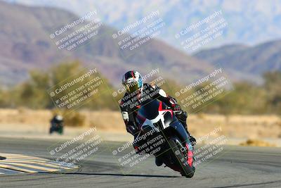 media/Jan-09-2022-SoCal Trackdays (Sun) [[2b1fec8404]]/Turn 14 (10am)/